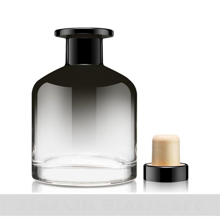 Black glass diffuser (3)(001)